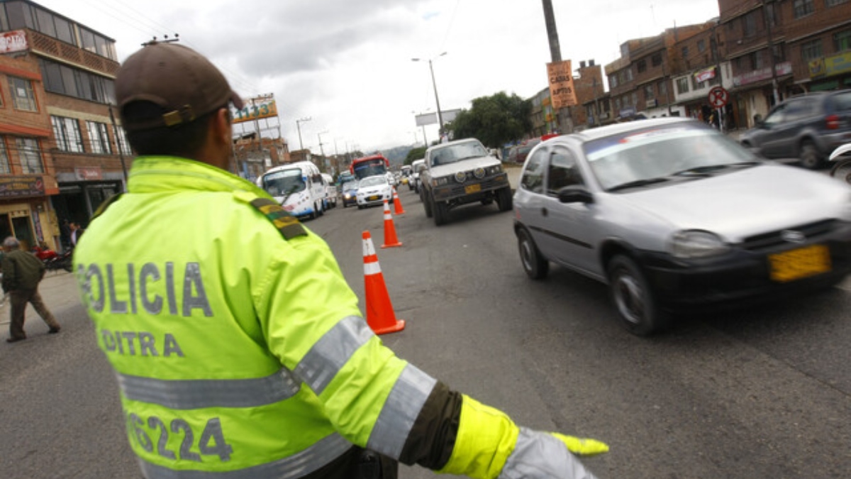 Tenga cuidado: estafadores están robando con falsos comparendos en Bogotá