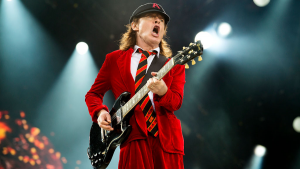 110424 - Angus Young ACDC - getty (1)