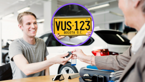 conductor comprando carro y matriculandolo