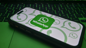 090325 - WhatsApp - getty