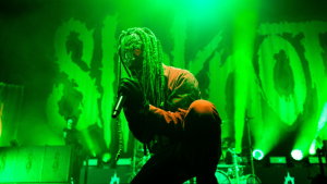 Las cinco canciones más poderosas de Slipknot para escuchar con audífonos