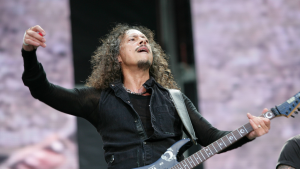 11 álbumes que según Kirk Hammett, de Metallica, todo guitarrista debe escuchar: AC/DC y más