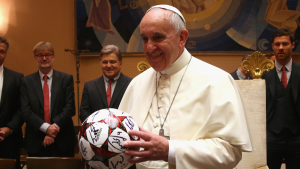 La extraña curiosidad sobre el fútbol y el fallecimiento del Papa Francisco