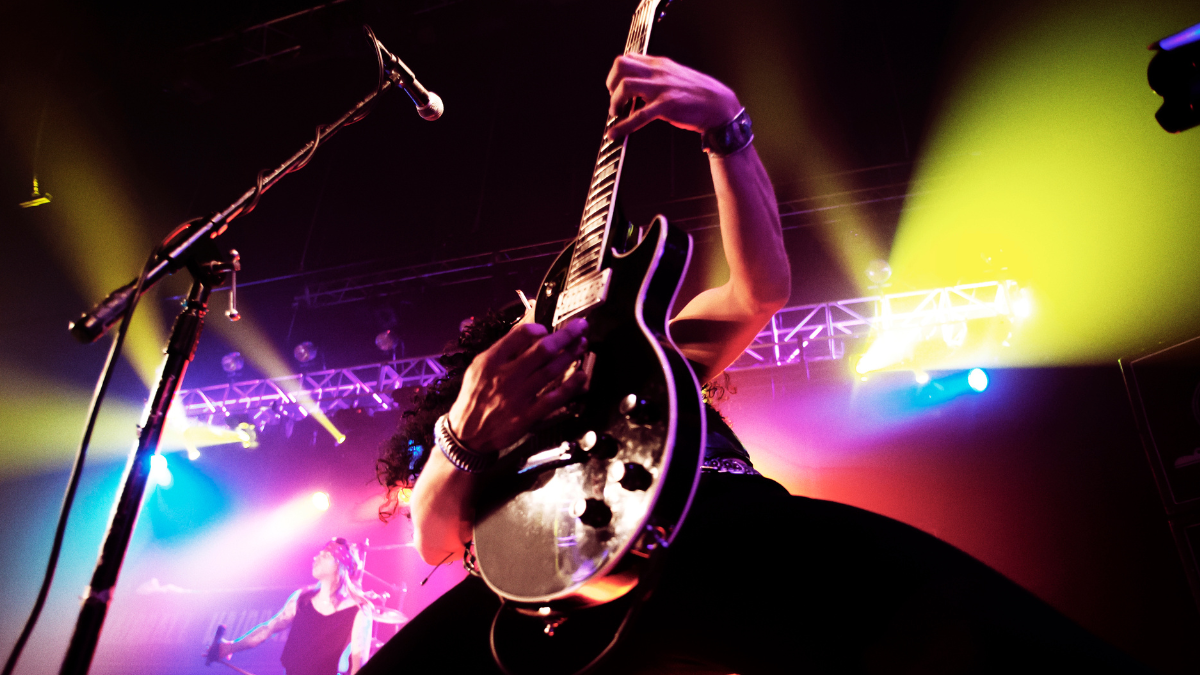Los solos de guitarra más icónicos del heavy metal que cambiaron la historia del género