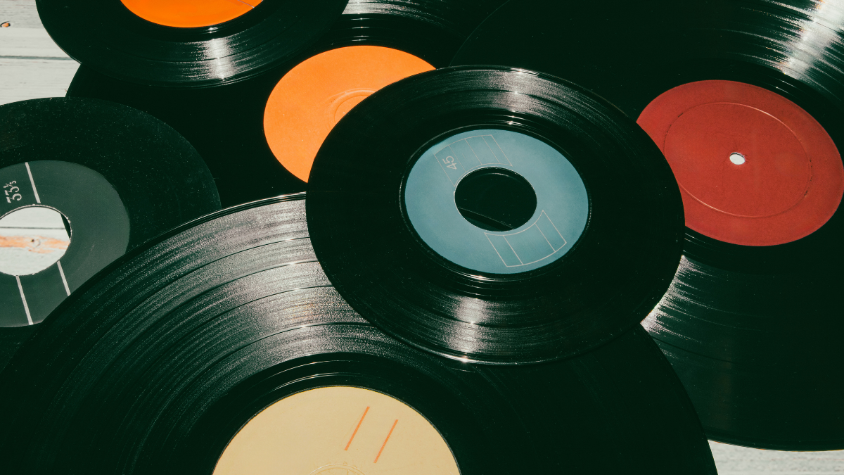 Tiendas para comprar vinilos baratos en Bogotá: ubicación, precio y más