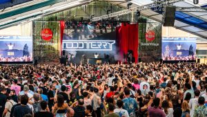 Barcelona volvió a convertirse en una gran y conceptual pista de baile: comenzó el festival Sónar 