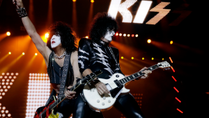 La canción que enfrentó a Paul Stanley y Gene Simmons dentro de Kiss ¿Lo superaron?