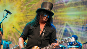 Este es el baterista que salvó a Guns N' Roses, según Slash: marcó época en la banda