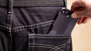 270825 - iPhone - getty