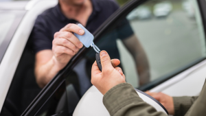 290825 - alquilar carro - getty