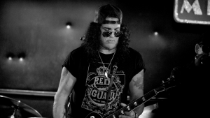 Este es el mejor solo de guitarra de Guns N' Roses, según la IA: Slash desprecia la canción