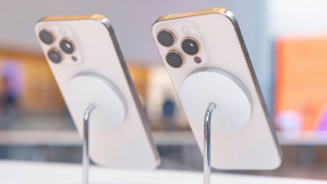 050925 - iPhone - getty