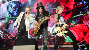 060925 - Guns N Roses - getty
