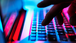 ¿Es peligroso? Así puede identificar si sus datos personales están en la dark web