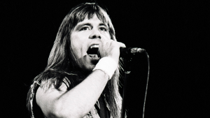La canción de Iron Maiden ideal para acabar con el aburrimiento: es de las más crudas y rebeldes de la banda