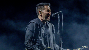 El controversial significado de la canción 'Closer' de Nine Inch Nails, que muchos desconocen