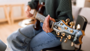 El solo de guitarra de rock que le puede elevar la adrenalina en segundos: es el más vendido de la historia