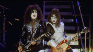 Foto de Ace Frehley y Paul Stanley, integrantes de Kiss