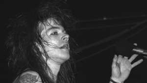 La canción de Guns N' Roses dedicada a los corazones rotos: lo puede ayudar a sentirse mejor