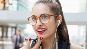 El desconocido truco con el que puede escuchar un audio de WhatsApp antes de enviarlo: paso a paso