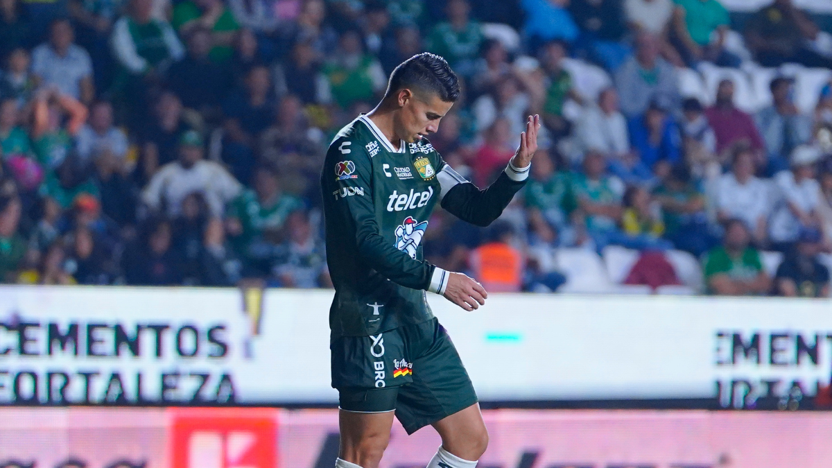 Foto de James Rodríguez en su último partido con el León