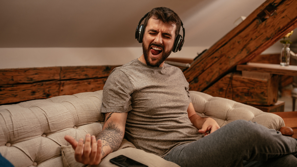 Estos son los 3 mejores momentos del día para escuchar rock y metal: viajes largos y más en el top