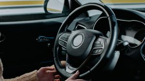 Licencia de conducción para carros 2026: ¿se puede renovar si tiene multas pendientes?