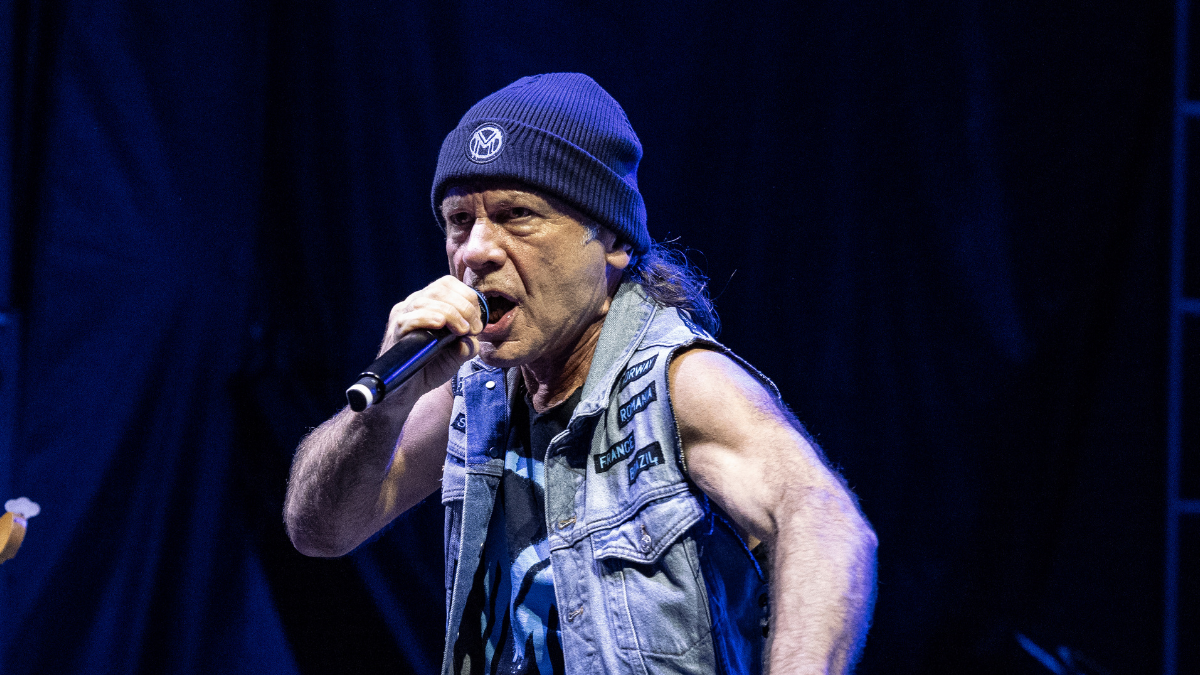 Bruce Dickinson, de Iron Maiden, prepara su nuevo disco de solista: tendrá 2 leyendas enormes