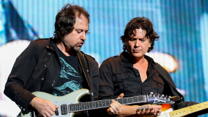 Caifanes envió emotivo mensaje a Alejandro Marcovich en su último show: emocionó a todo el público