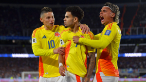 Foto de James Rodríguez, Luis Díaz y Richard Ríos en la selección colombia