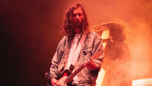 Foto de Nick Valensi, guitarrista de The Strokes