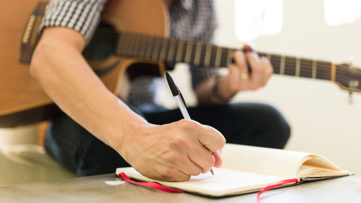 El mejor compositor en la historia del rock, según expertos: es una leyenda inigualable de la música