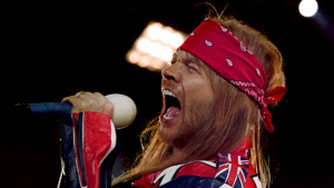 La canción de Guns N' Roses ‘perfecta’ para escuchar en completa soledad y reflexionar: es un himno amado por sus fans
