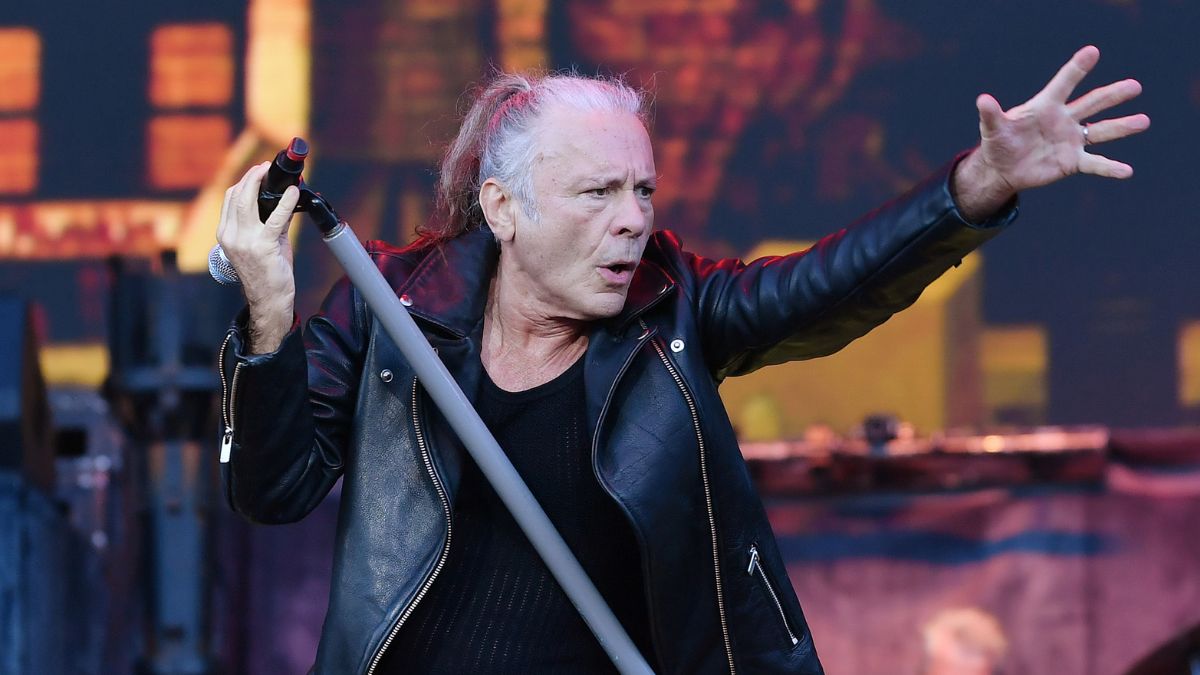La canción de Iron Maiden 'perfecta' para vencer el miedo y recuperar la valentía en un momento difícil: es un himno de fuerza