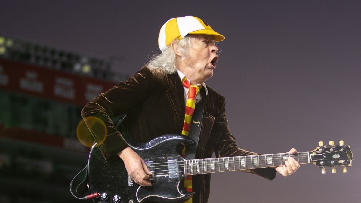 La desesperada promesa detrás de 'Back in Black' de AC/DC: el verdadero y oscuro significado de su letra