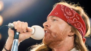 La canción de Guns N' Roses 'perfecta' para liberar la tensión de la rutina y recuperar el control: un himno inmortal