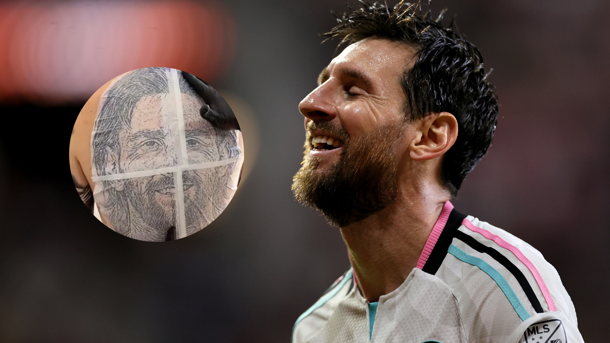 Foto de Lionel Messi y un tatuaje de su rostro